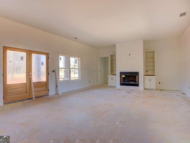 108 Woodcrest Drive