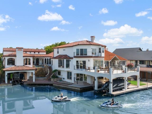 108 Wennmohs Pl, Horseshoe Bay, TX 78657 | MLS #176088