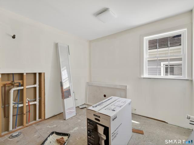 108 Thames St, Groton, CT 06340 | MLS #24180