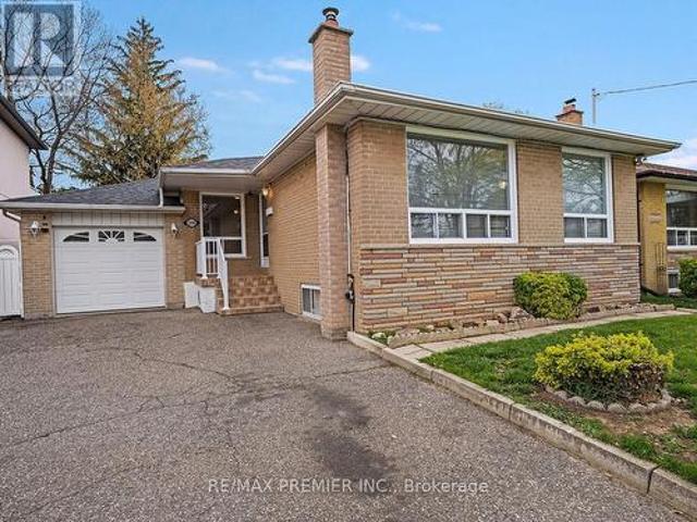 108 Thistle Down Boulevard, Toronto, ON, M9V 1J6 house for sale | Listing ID W13779 | Royal LePage