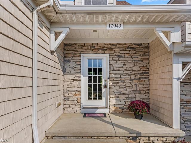 10943 Rocky Ledge Lane