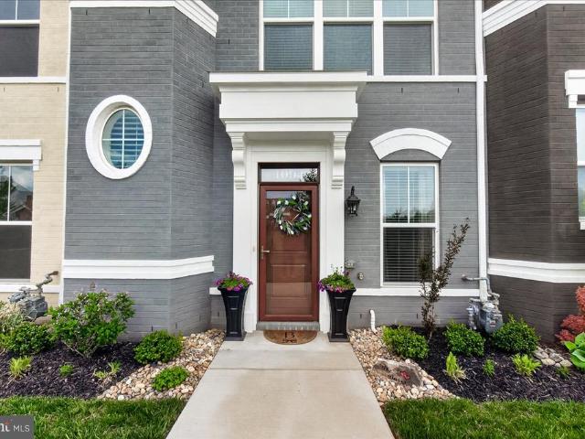 1094 Holden Road