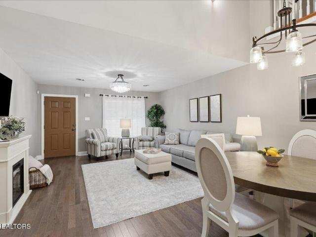 10959 Woodford Bend Way