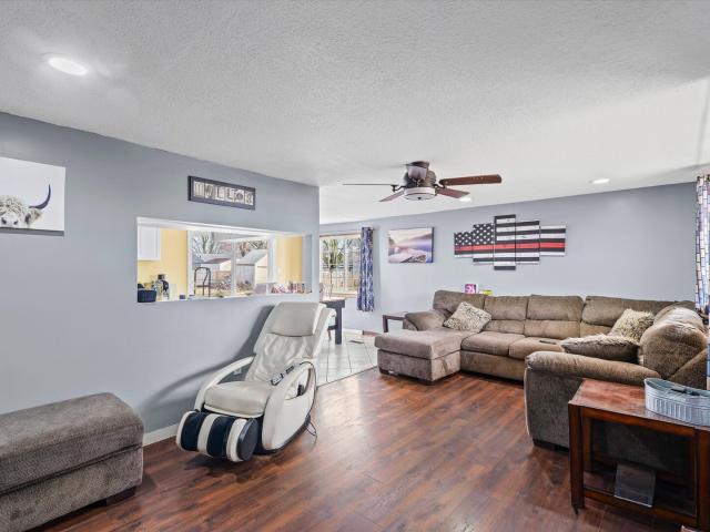 1095 Eastview Drive