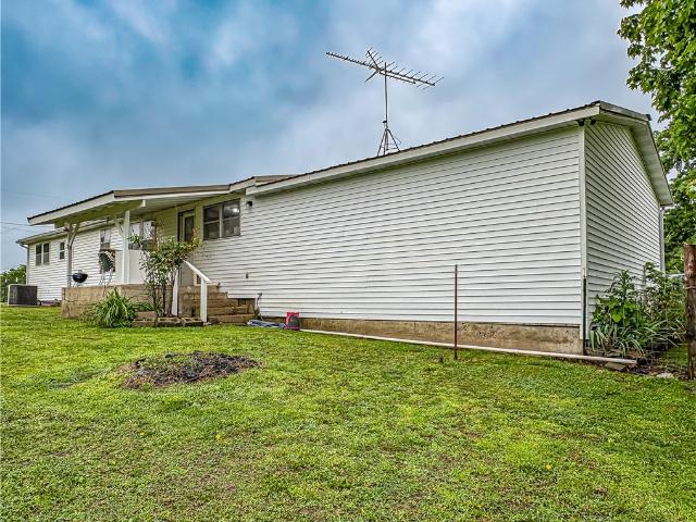 1095 Highway 235