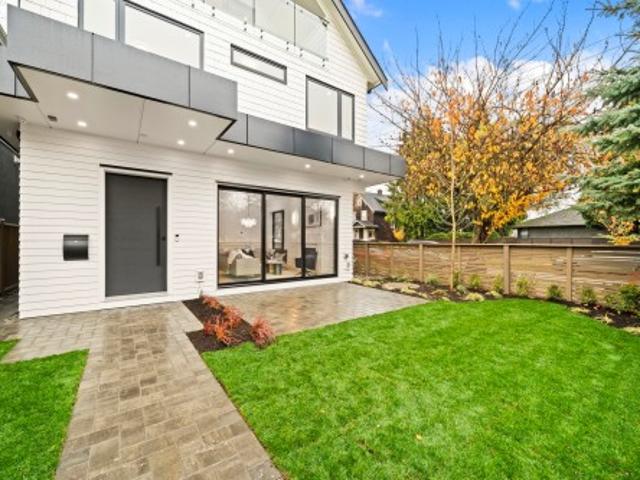 1095 14Th Avenue E, Vancouver, BC, V5T 2P1 duplex for sale | Listing ID R3168 | Royal LePage