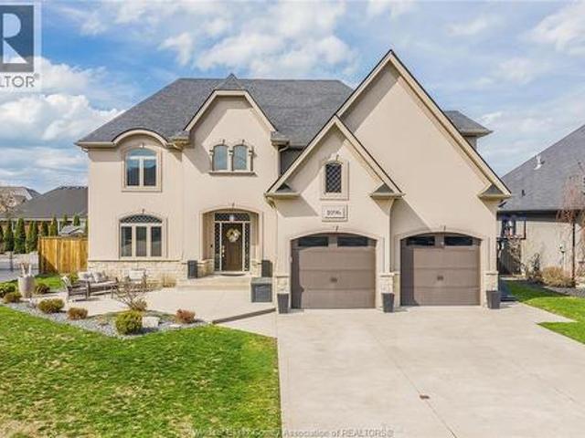 1096 Charlotte Crescent, Lakeshore, ON, N8L 0X8 house for sale | Listing ID 26019 | Royal LePage