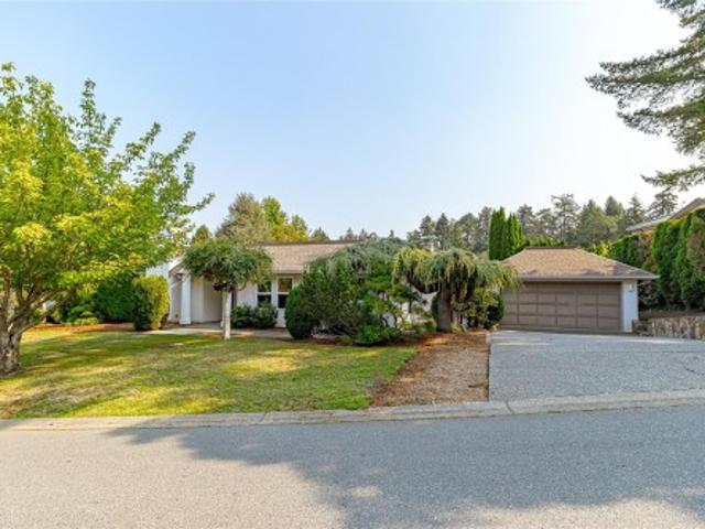 1096 Valewood Trail, Saanich, BC, V8X 5E3 Luxury House for sale | Listing ID 1029 | Royal LePage Carriage Trade Luxury Properties