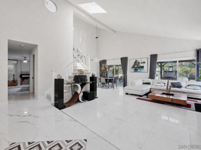 10975 Elderwood Dr
