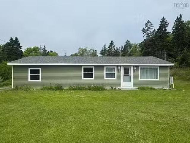 10979 Highway 4, St. Peter'S, NS, B0E 3B0 house for sale Li.