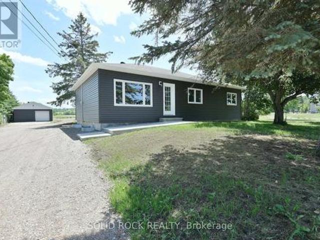 1097 Highway, Admaston/Bromley, ON, K7V 3Z5 house for sale | Listing ID X13519 | Royal LePage