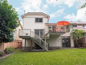 Greater Vancouver - Patio, Fireplace, Deck
