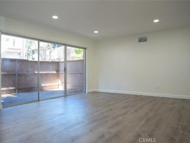1098 Cabrillo Park B