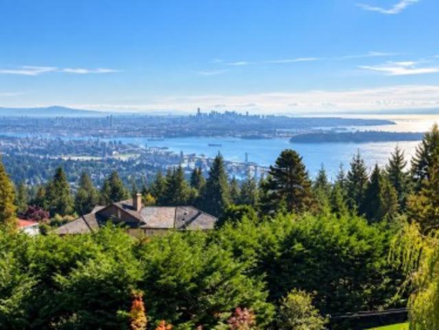 1098 Hillside Road, West Vancouver, BC, V7S 2E9 house for lease | Listing ID R3173 | Royal LePage