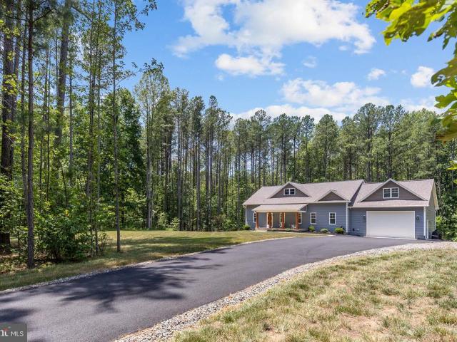 1098 Lake Forest Drive