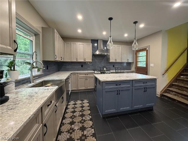 10990 Mayfield Road