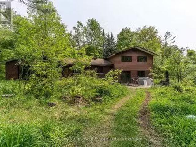 1099 Peterson Road, Bracebridge Draper, ON, P1L 1X1 house.