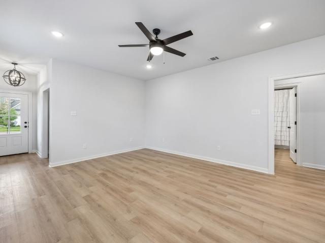 10902 Bonfire Trail