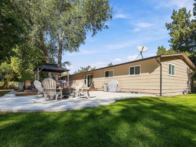 10909 W Estate Drive
