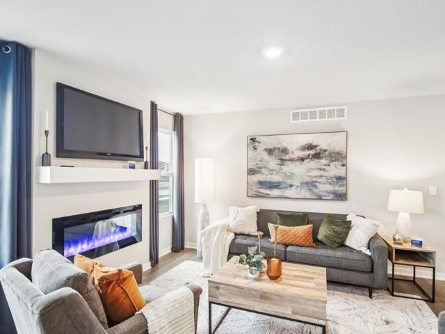 1090 Daisy Lane