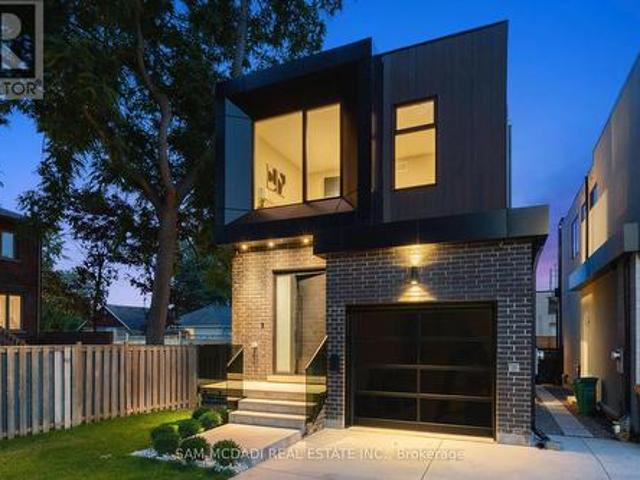 1090 Ella Avenue, Mississauga, ON, L5E 1H5 house for sale | Listing ID W13009 | Royal LePage
