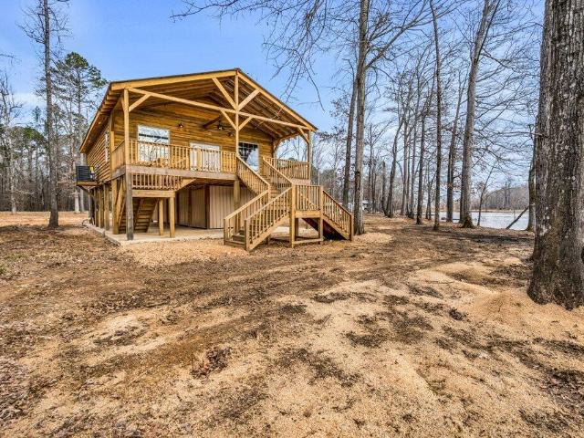1090 Valley Grain Rd