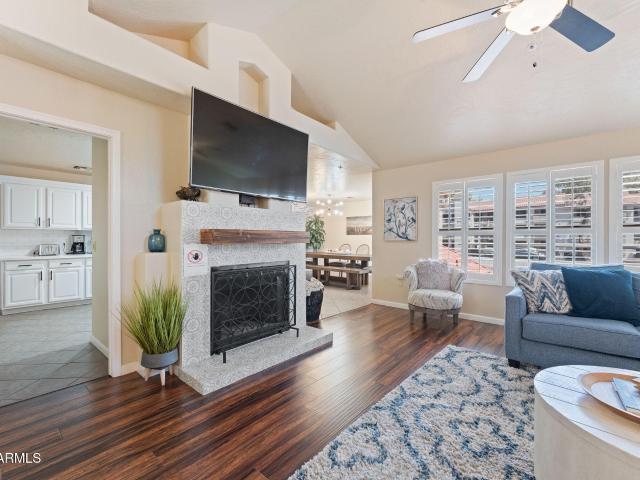 10917 N 112TH Place
