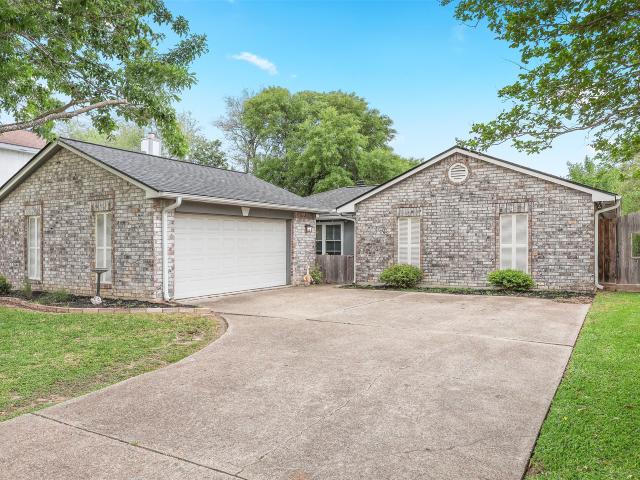 10915 Pecan Drive