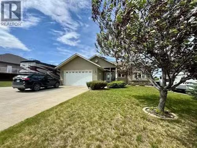 10916 Turgeon Drive, Dawson Creek, BC, V1G 2W8 house for sal.
