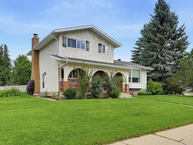 1091 A Avenue Nw, Edmonton, AB, T6J 2V1 house for sale | Listing ID E4502 | Royal LePage