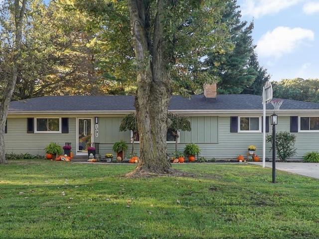 1091 Birchwood Drive