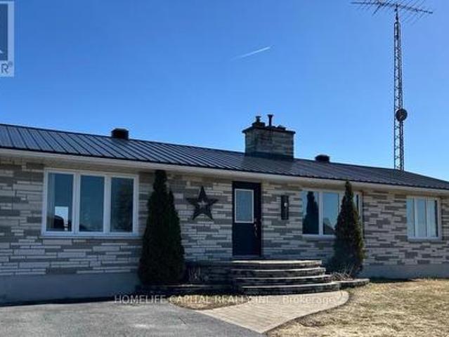 1091 County Rd 15 Road, Alfred And Plantagenet, ON, K0B 1A0 house for sale | Listing ID X13690 | Royal LePage