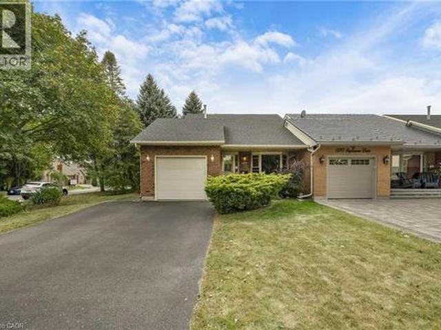 1091 Stephenson Drive W, Burlington, ON, L7S 2A8 house for sale | Listing ID 40859 | Royal LePage