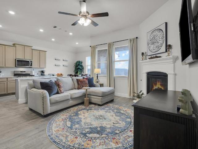 10925 Canyon Mine Drive