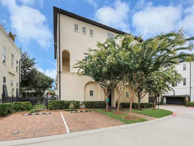 10928 Wrenwood Park