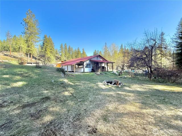 1092 Aeneas Valley Road