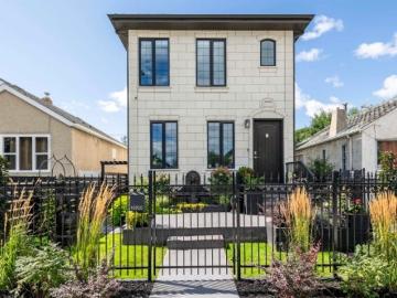 Mccauley, Edmonton, Alberta - Patio, Swimming pool