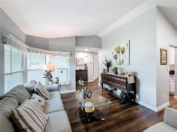 1092 W Riviera Blvd, Oviedo, FL 32765 | MLS #O6414