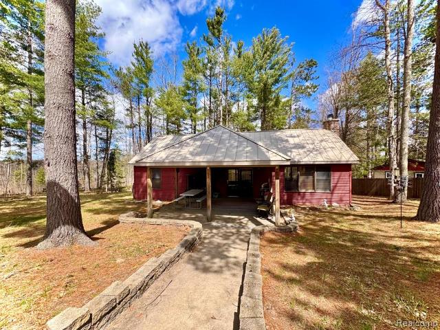 10931 Roberts Rd