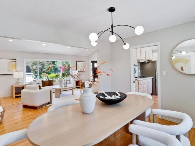 10936 Linda Vista Drive