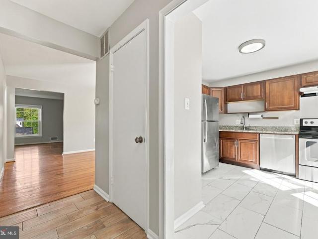 10939 Amherst Avenue # 7
