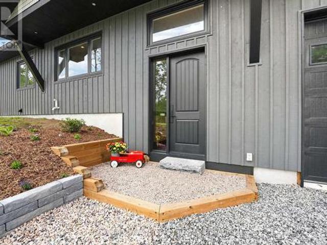 1093 Highway 141 Drive, Seguin, ON, P2A 2W8 house for sale | Listing ID X13741 | Royal LePage