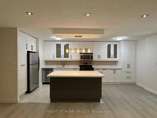 109 3 The credit woodlands Drive, Mississauga | 4+1Beds/2Bath, Condo, $589,900 | Condos. Ca