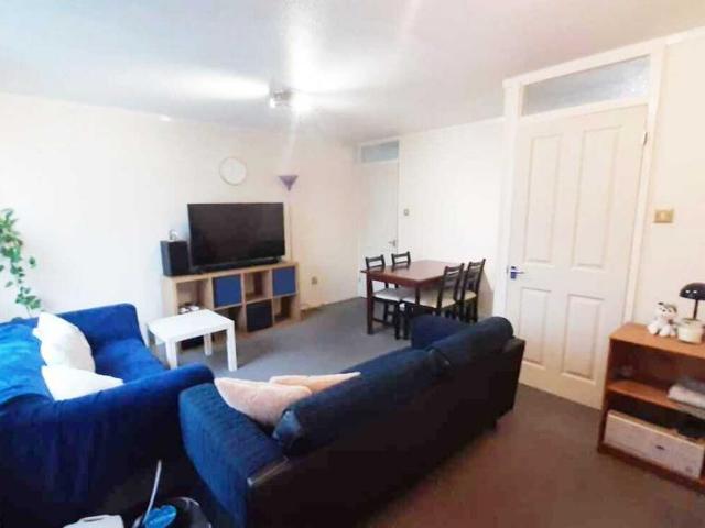109 109A 111 111A 111B 111C Chobham Road, London, E15 1LX, United Kingdom | 2 bed apartment for rent #132350636 | Rentberry
