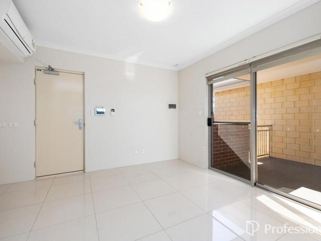 10/9 11 Henry StreetEast Cannington WA 6107, Australia