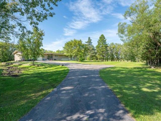 109 52 Rge Road 223, Rural Strathcona County, AB, T8C 1B3 house for sale | Listing ID E4508 | Royal LePage