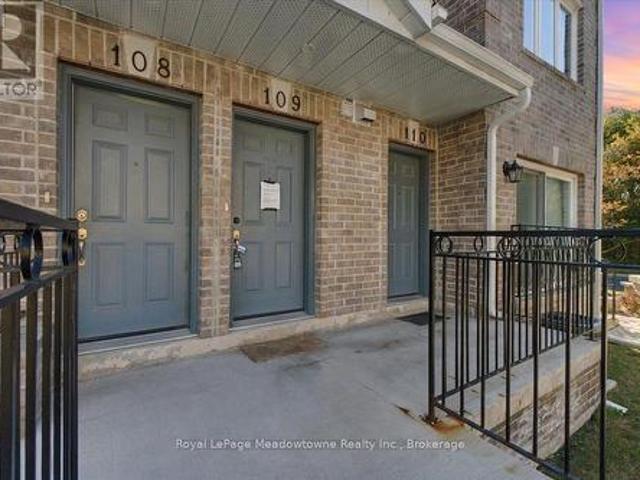 109 75 Weldrick Road E, Richmond Hill Observatory, ON, L4C 0H9 townhouse for sale | Listing ID N13885 | Royal LePage