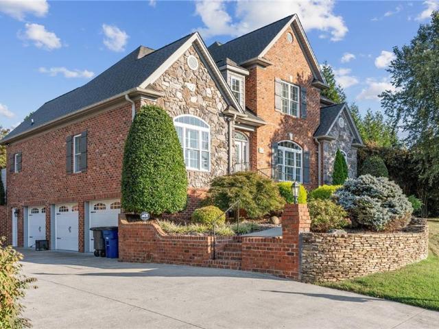 109 Covington Place