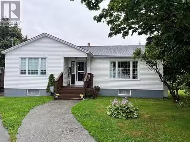 109 Conception Bay Highway, Clarkes Beach, NL, A0A 1W0 house.