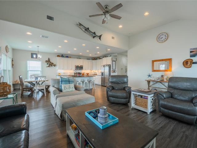 109 Copano Cove